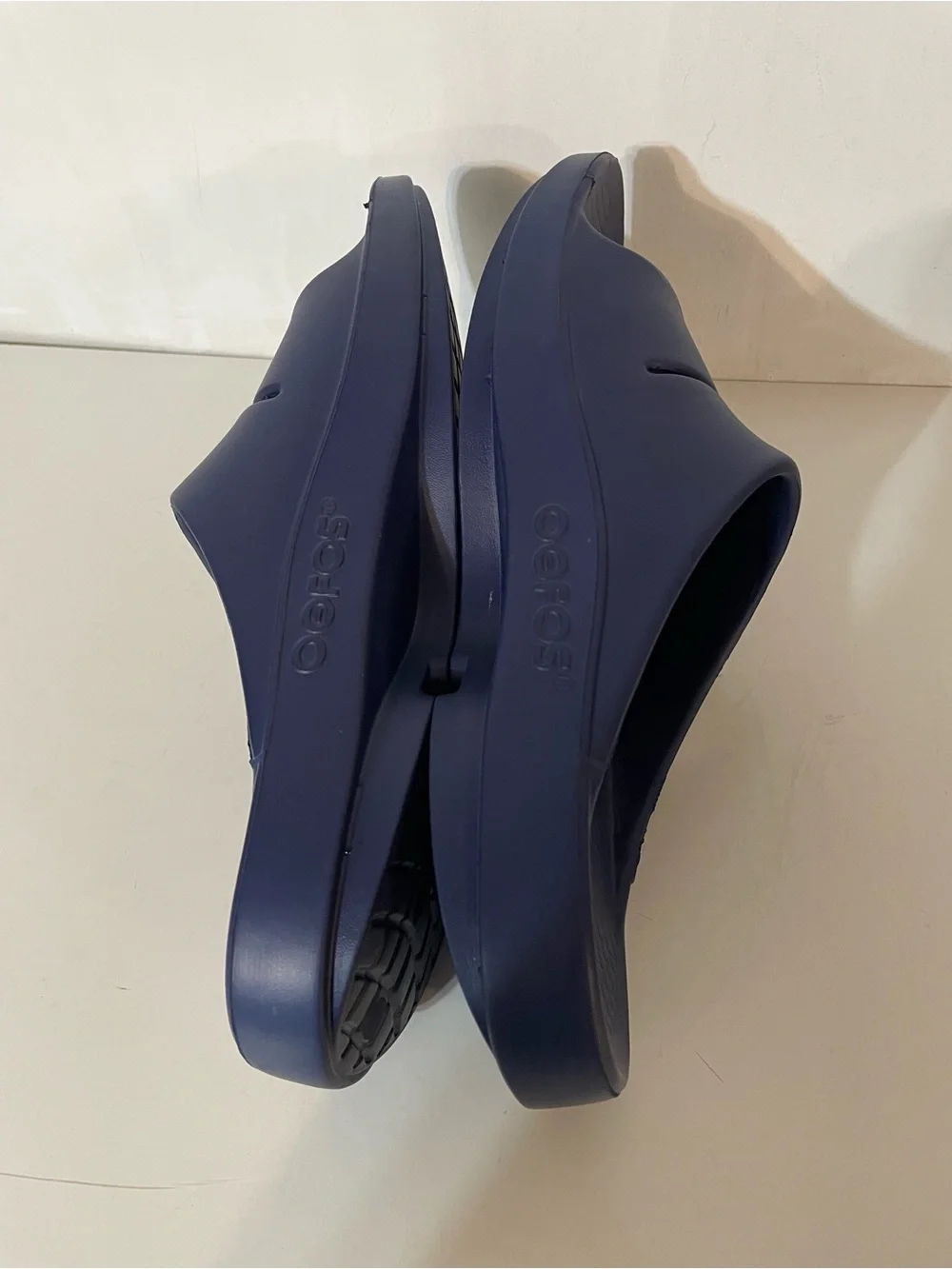 Oofos Slides in Navy Blue